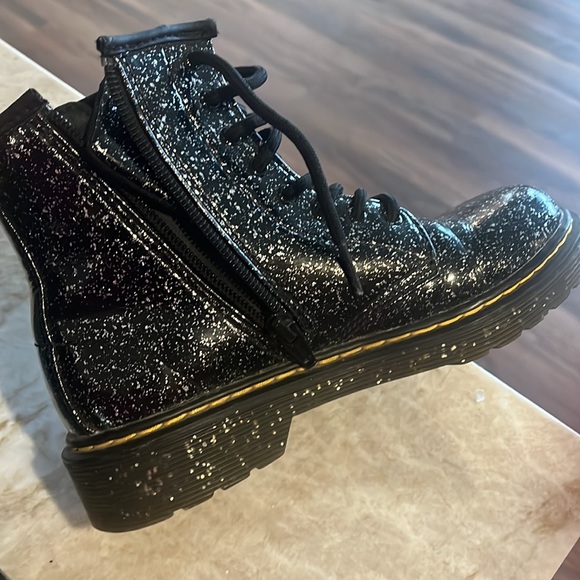 Doc Martens Glitter with soles Bouncing - Picture 3 of 5